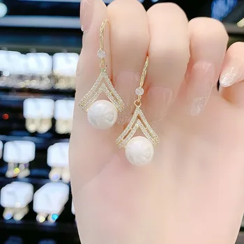 Nové 2023 Luxusné Šperky Pearl Visieť Náušnice Ženy, Svadobné Party Darčeky Kórejský Štýl Náušnice Ženy Prepichnúť Uši Obľúbené Produkty